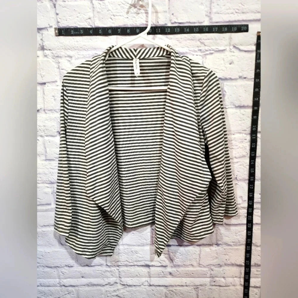 Tickled Teal Gr/Wh Striped Blazer Size M